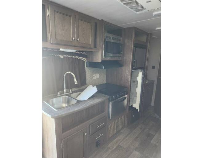 2018 Heartland Prowler 281TH Travel Trailer at Kellys RV, Inc. STOCK# CONSIGN49 Photo 8