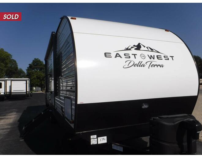 2022 East to West Della Terra 271BH Travel Trailer at Kellys RV, Inc. STOCK# 4237B Exterior Photo