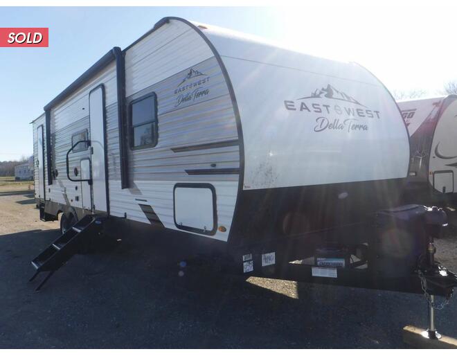 2022 East to West Della Terra 271BH Travel Trailer at Kellys RV, Inc. STOCK# 4296B Exterior Photo
