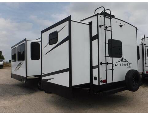 2022 East to West Alta 3150KBH Travel Trailer at Kellys RV, Inc. STOCK# 4432B Photo 10