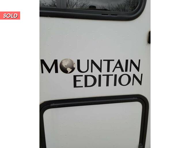 2019 Sonoma Mountain Edition 167BH Travel Trailer at Kellys RV, Inc. STOCK# 4634B Photo 4