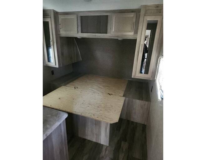 2019 Coachmen Catalina Legacy Edition 293RLDS Travel Trailer at Kellys RV, Inc. STOCK# CONSIGN46 Photo 6