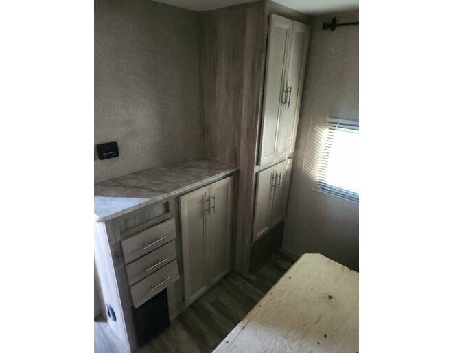 2019 Coachmen Catalina Legacy Edition 293RLDS Travel Trailer at Kellys RV, Inc. STOCK# CONSIGN46 Photo 7