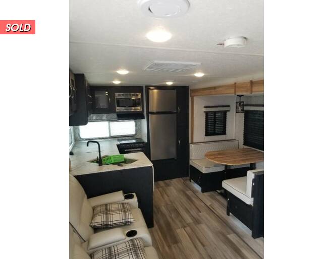 2023 Coachmen Freedom Express Ultra Lite 274RKS Travel Trailer at Kellys RV, Inc. STOCK# CONSIGN54 Photo 5