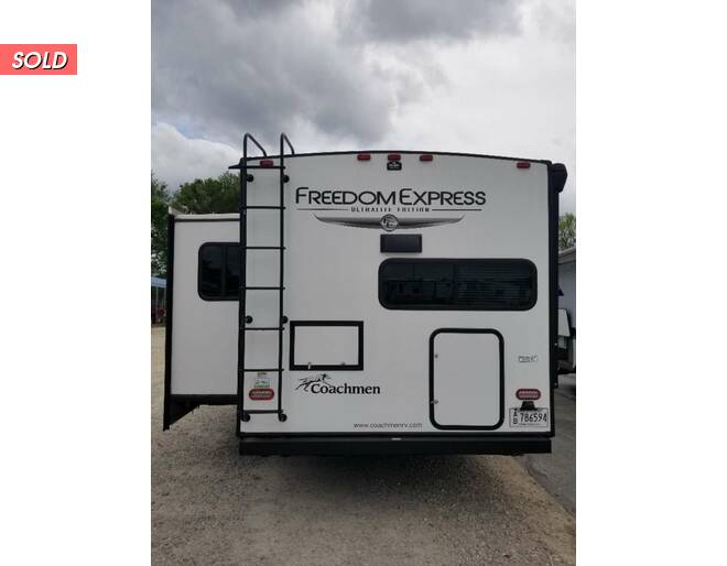 2023 Coachmen Freedom Express Ultra Lite 274RKS Travel Trailer at Kellys RV, Inc. STOCK# CONSIGN54 Photo 4
